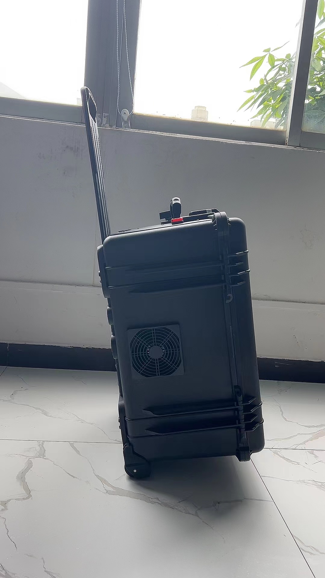 江川手拉箱型移动通信干扰器